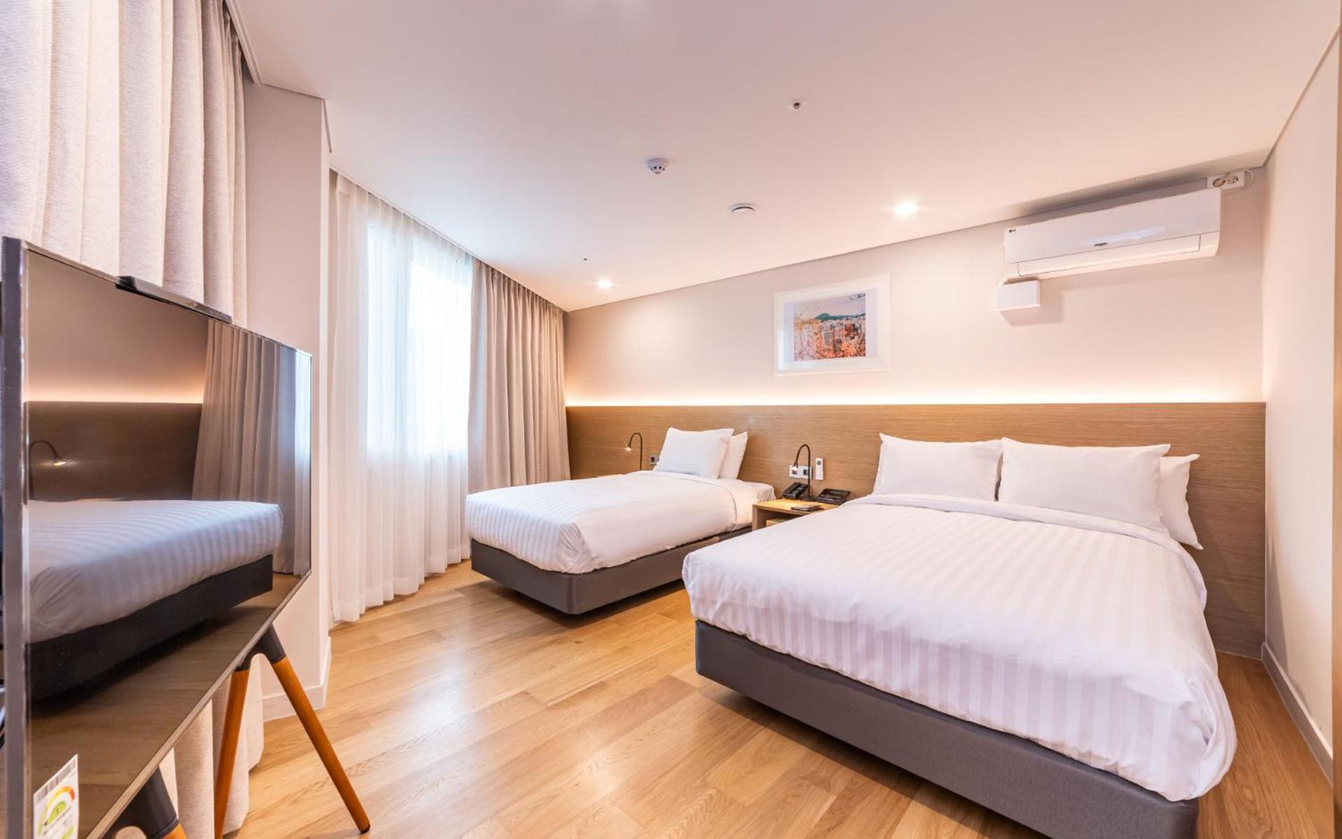 New Myeongdong Hotel 3*