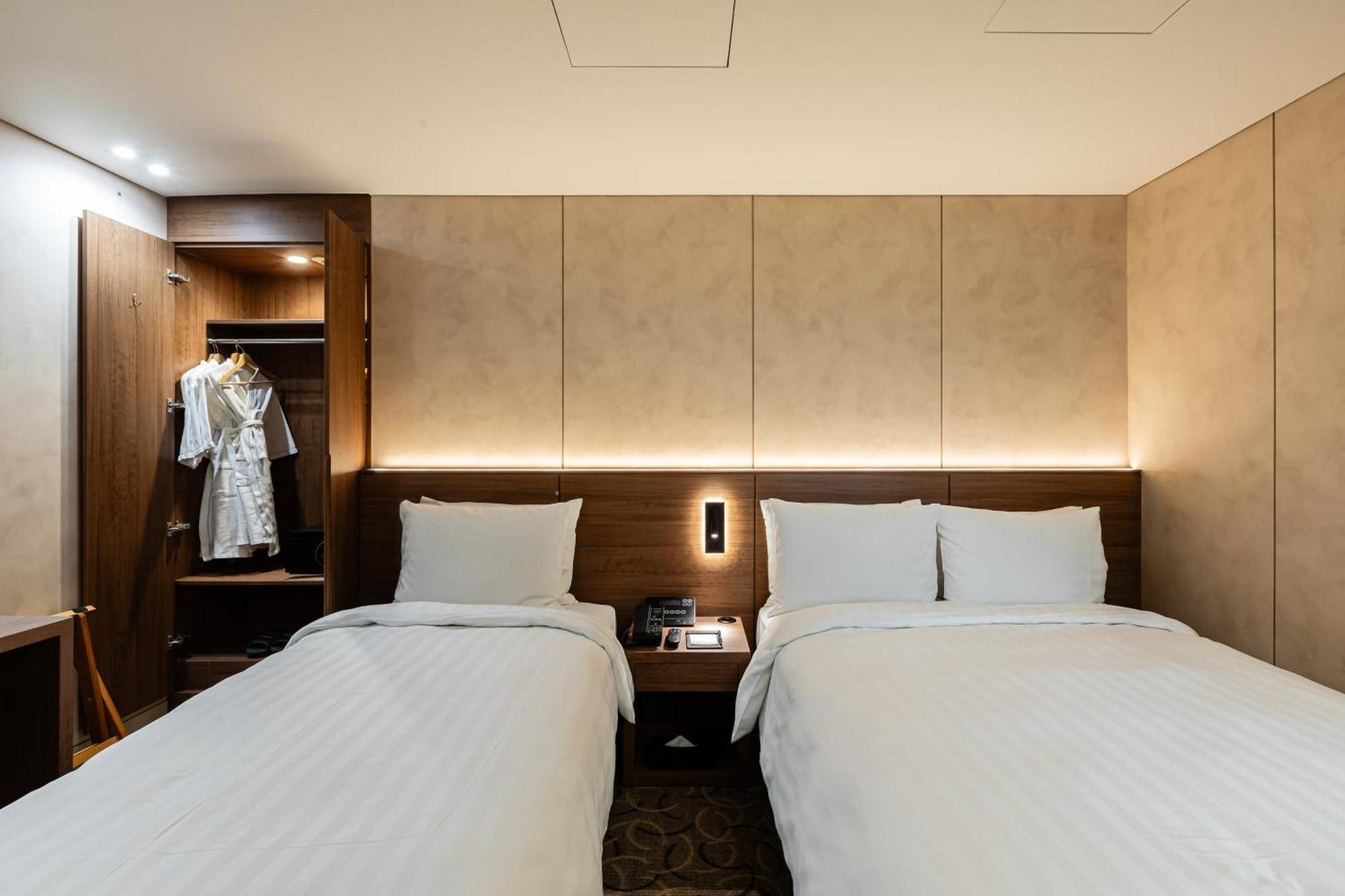 New Myeongdong 3* Seoul