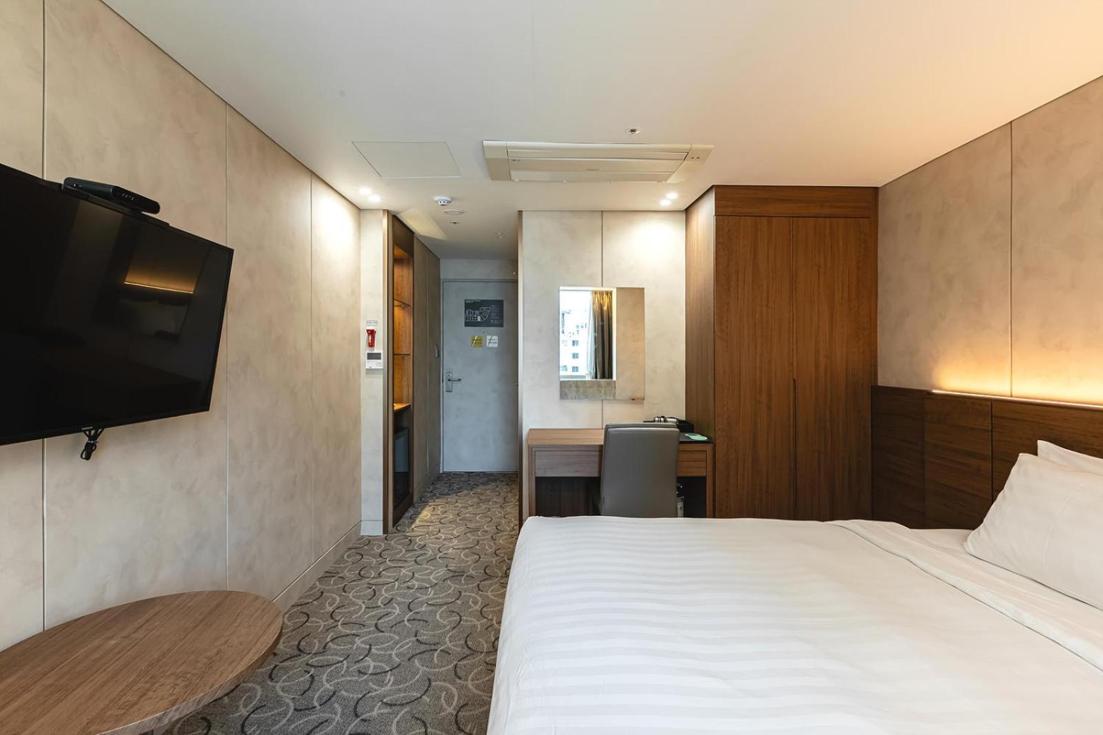 Hotel New Myeongdong
