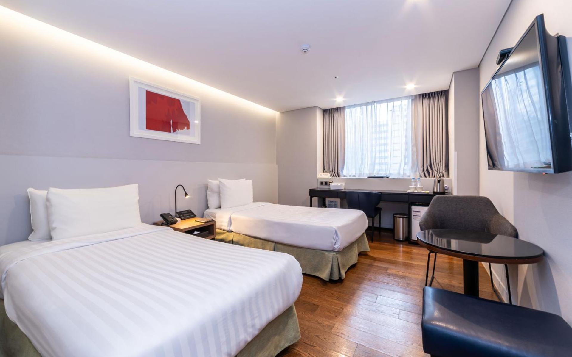 New Myeongdong Hotel 3*