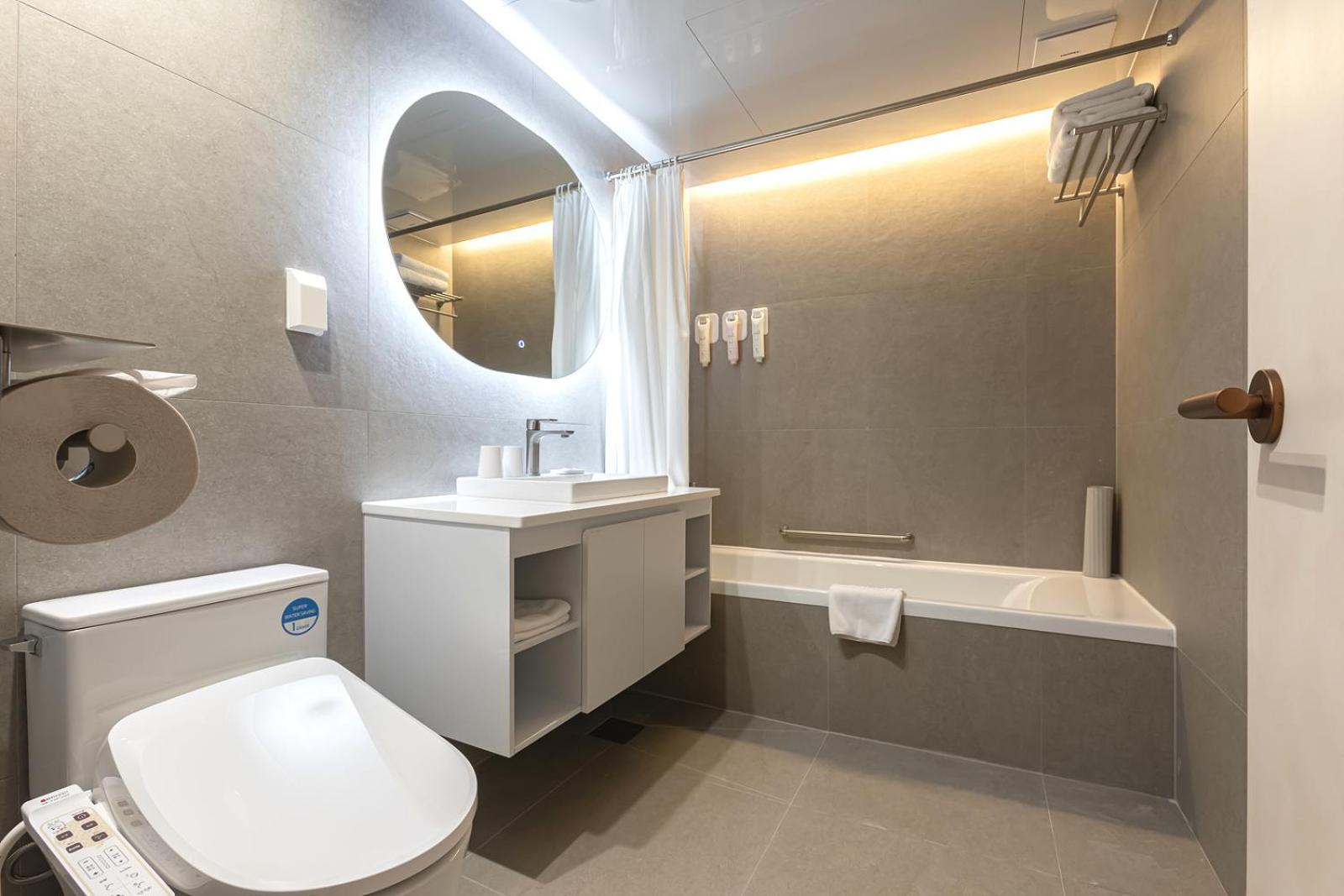 Hotel New Myeongdong 3*